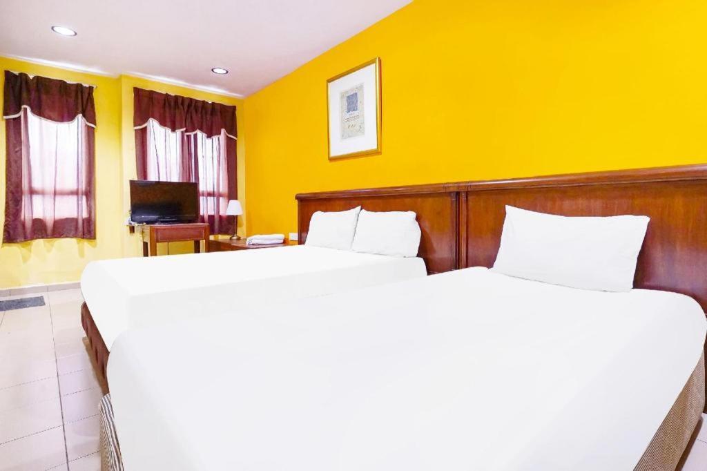 Oyo 90486 New Station Hotel Klang Extérieur photo