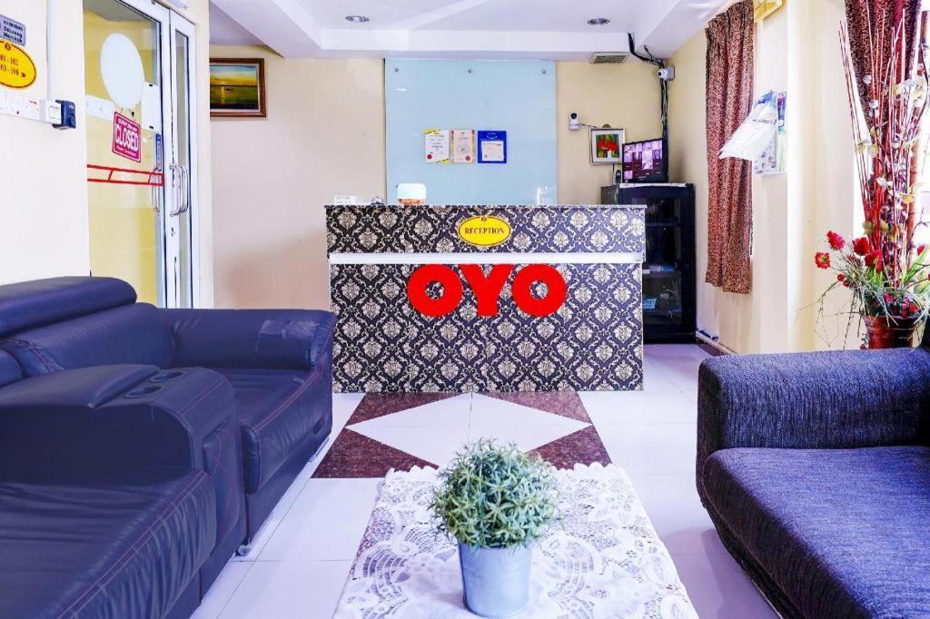 Oyo 90486 New Station Hotel Klang Extérieur photo