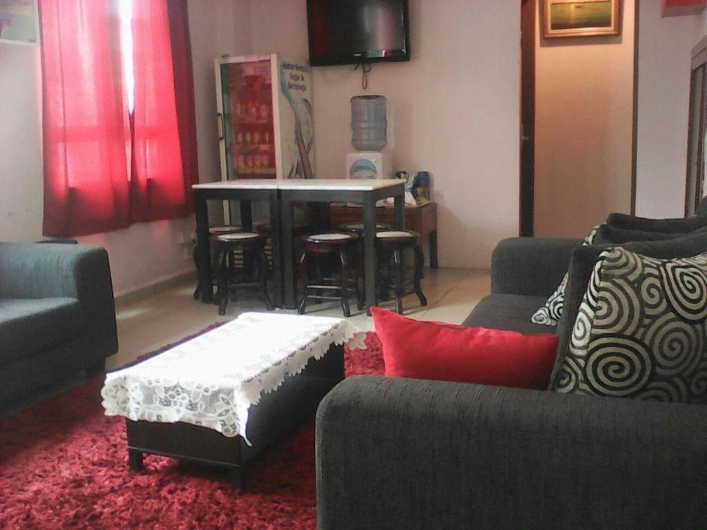 Oyo 90486 New Station Hotel Klang Extérieur photo