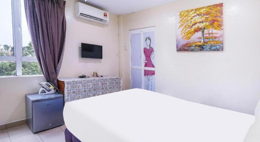 Oyo 90486 New Station Hotel Klang Extérieur photo