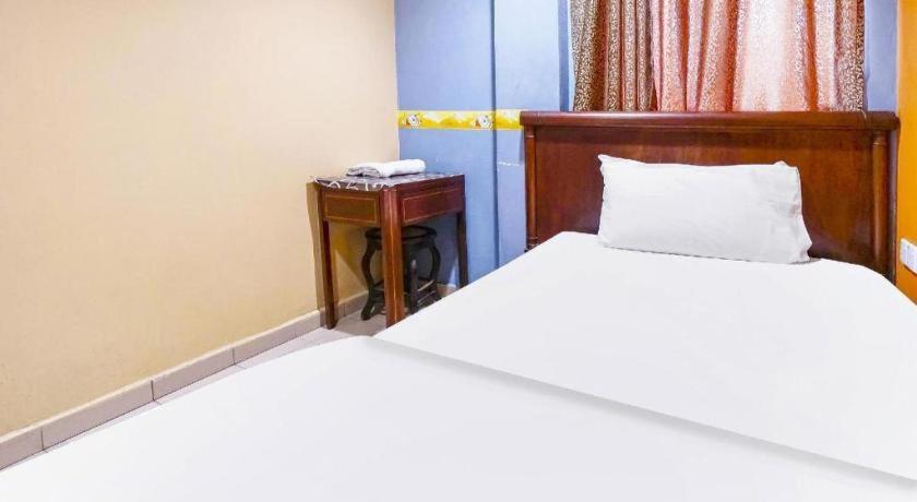 Oyo 90486 New Station Hotel Klang Extérieur photo